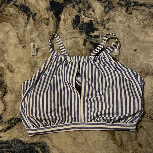 NWT Striped Bikini Top - Picture 2 of 7
